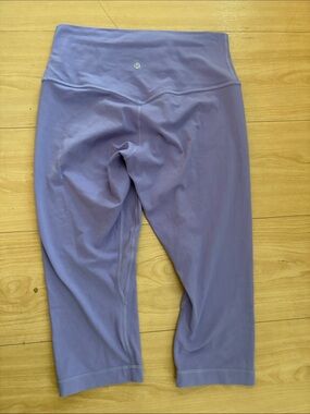 lululemon athletica Lavender Cropped High-Rise Leggings inseam 17 inches